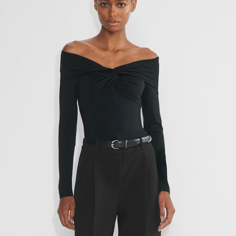 Aritzia Contour Off-Shoulder Twist Front Top Black Size Small NWT